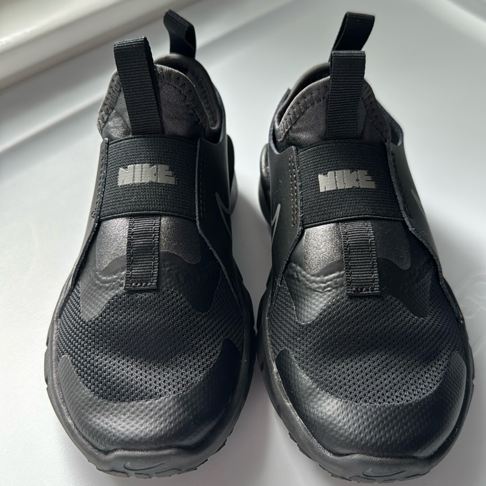 Nike Flex Runner 2. Size 12.5